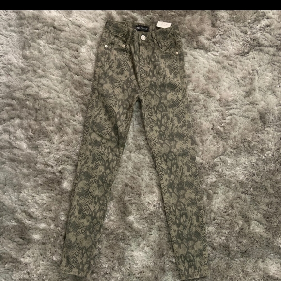 Zara Snakeskin print jeans - Picture 4 of 5